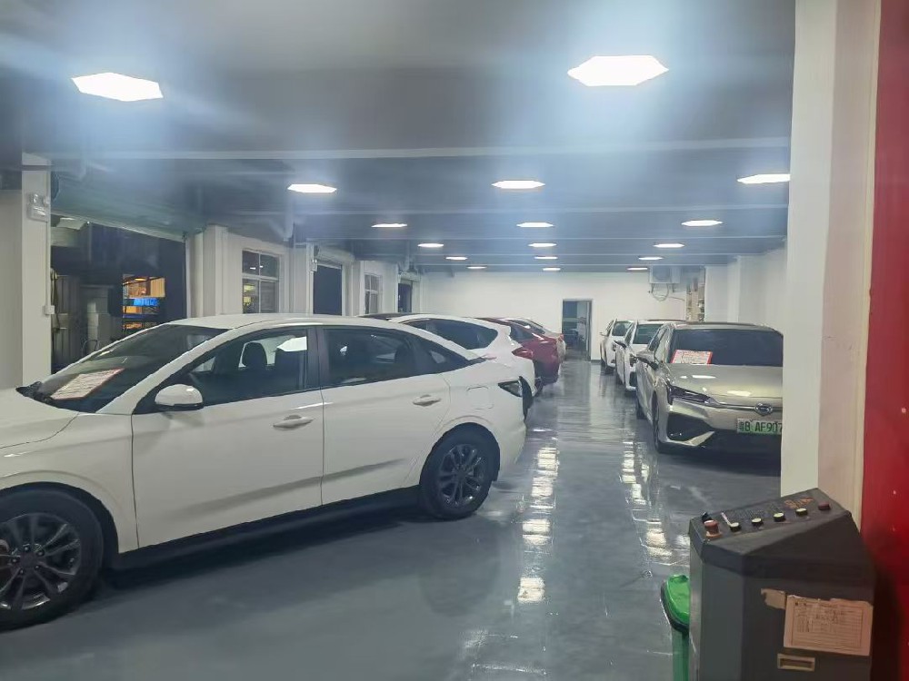 公司二手车